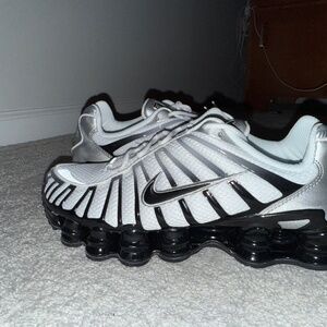 Nike shox